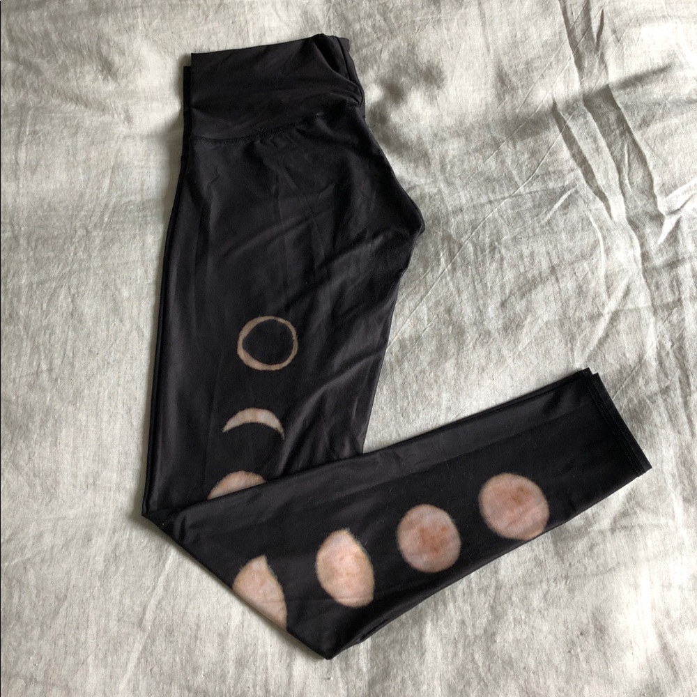 Teeki Moon Phase Hot Pant Leggings